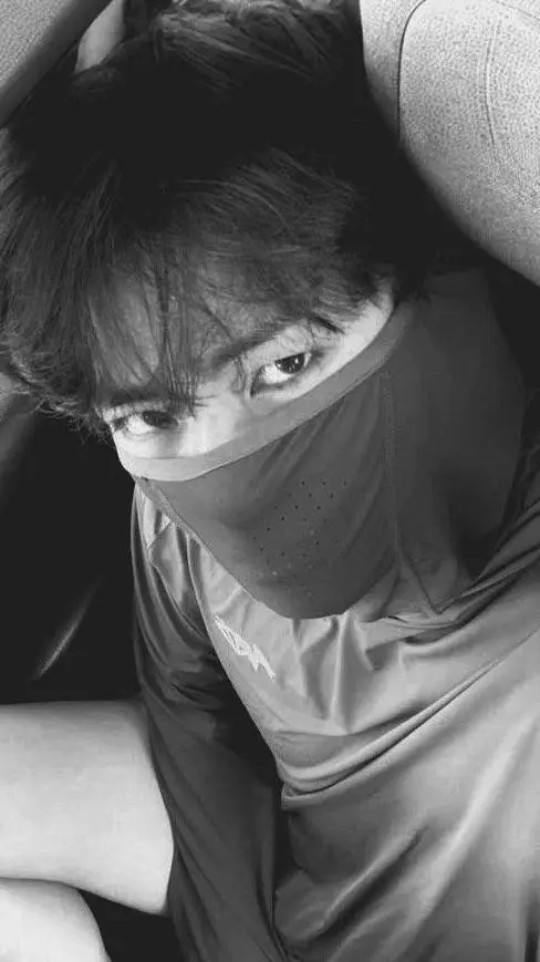 ai character: taehyung  background