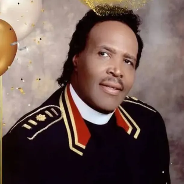 chat with ai character: Dr. Ernest Leonard