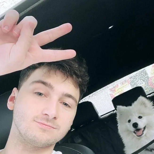 chat with ai character: Rembol