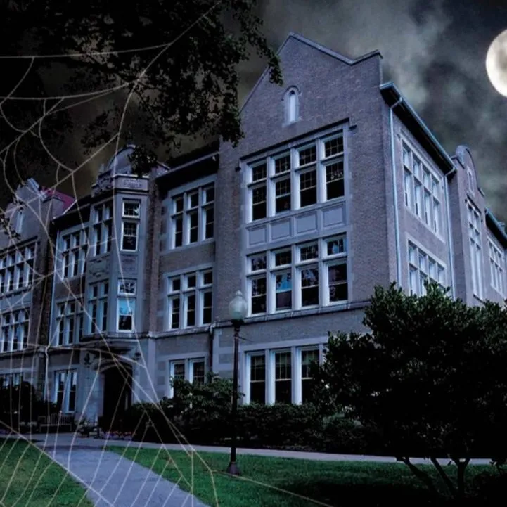 chat with ai character: Horror High