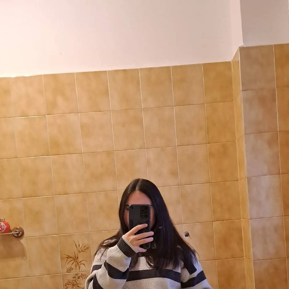 chat with ai character: Greta bertoglio😒🤪