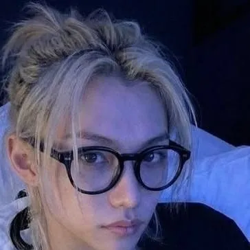 chat with ai character: felix 🫦🔥💋