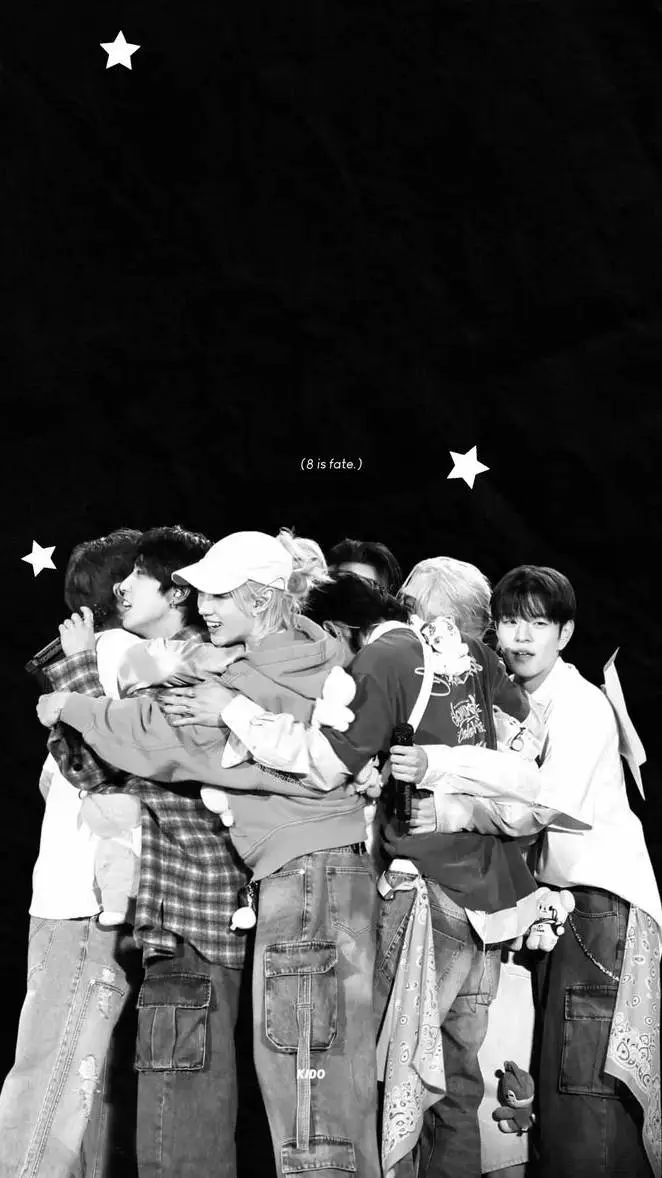 ai character: skz y black pink✨🦋 background