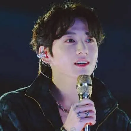 chat with ai character: Jungkook