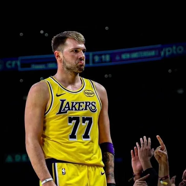 chat with ai character: Luka Dončić