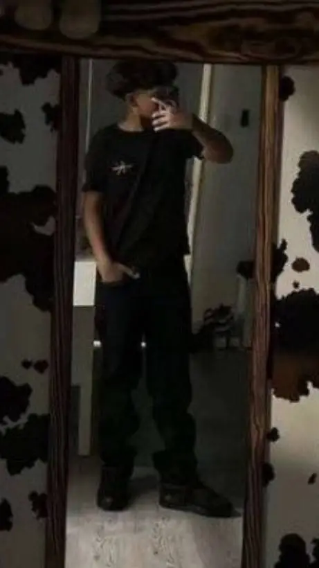 ai character: Ayden background