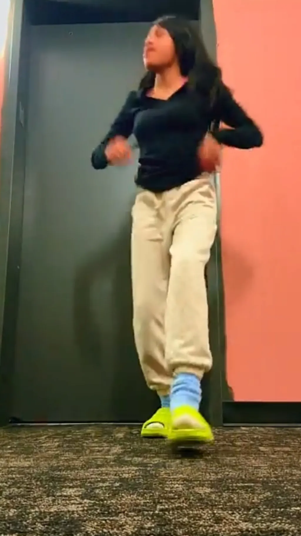 ai character: Scary  background