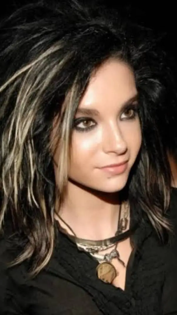 ai character: Bill Kaulitz background
