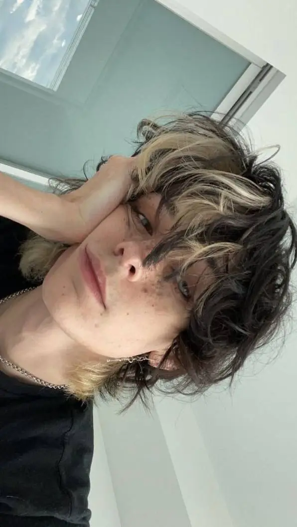 ai character: Kian  background