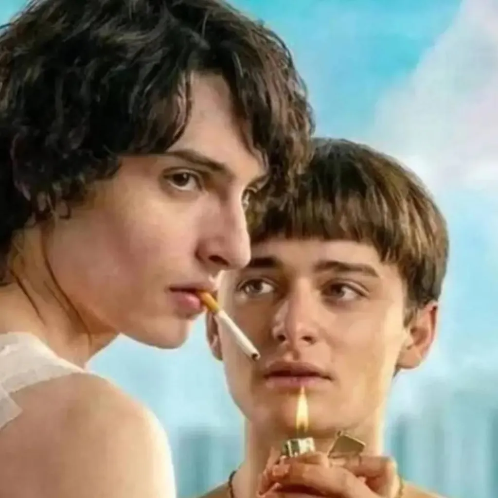 chat with ai character: MIKE SARAH 