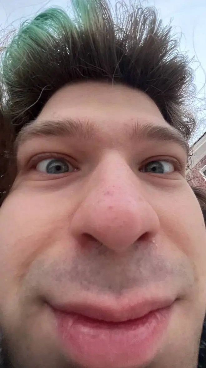 ai character: фиксай background