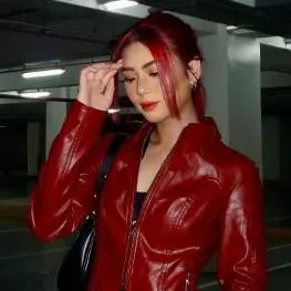 chat with ai character: MIKHA (from bini)