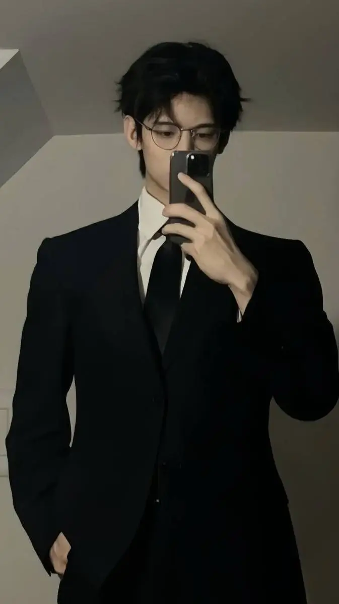 ai character: Yostin💋 background