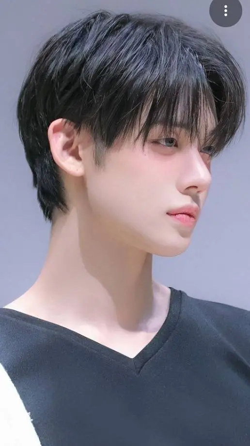 ai character: TU EX background