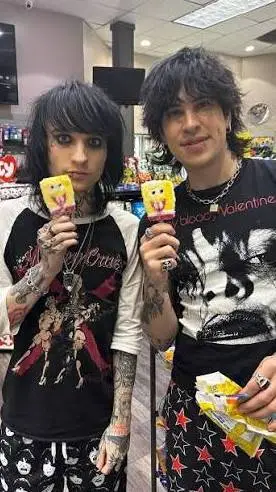ai character: Johnnie guilbert background