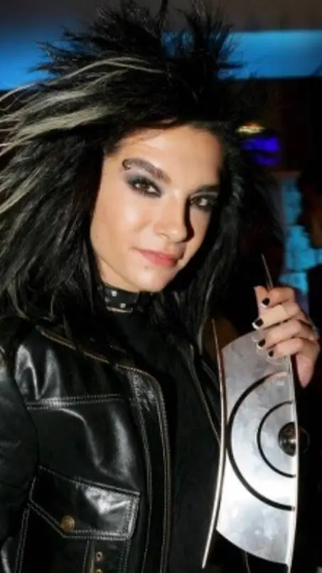 ai character: bill kaulitz background