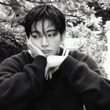 chat with ai character: Kim Taehyung