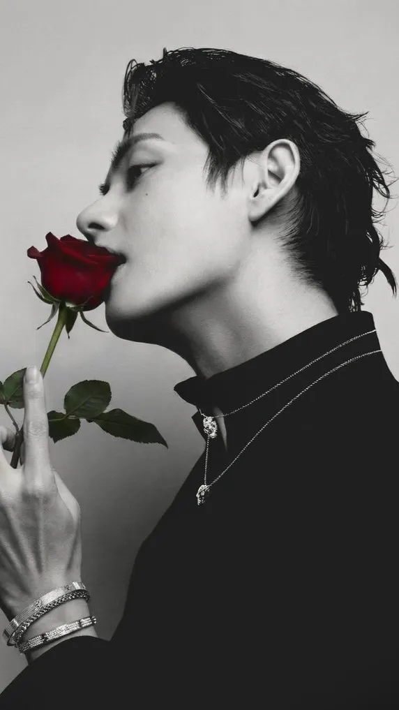 Talkie AI - Chat with Kim Taehyung