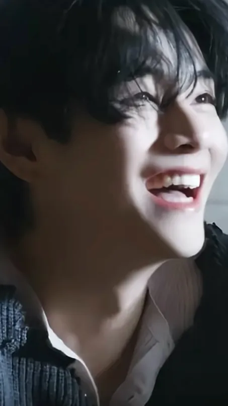 Talkie AI - Chat with Kim Taehyung