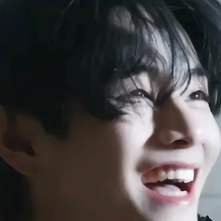 chat with ai character: Kim Taehyung