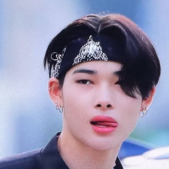 chat with ai character: Ni-ki(your dad)