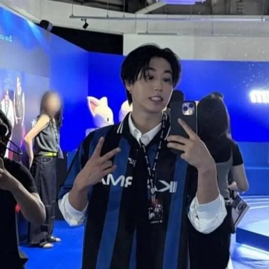 chat with ai character: 🧇Han🧇