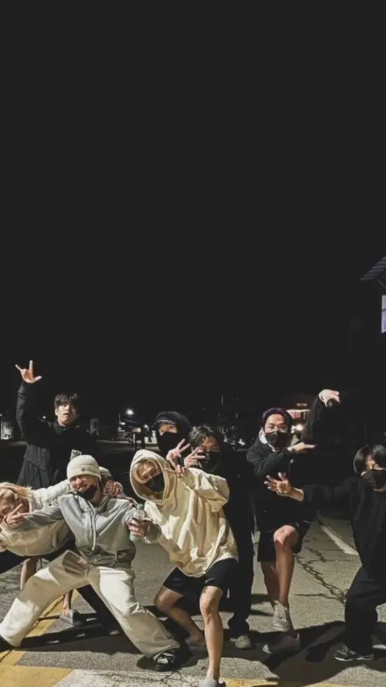 ai character: ⟬ꔛSTRAYKIDSꔛ ⟭ background
