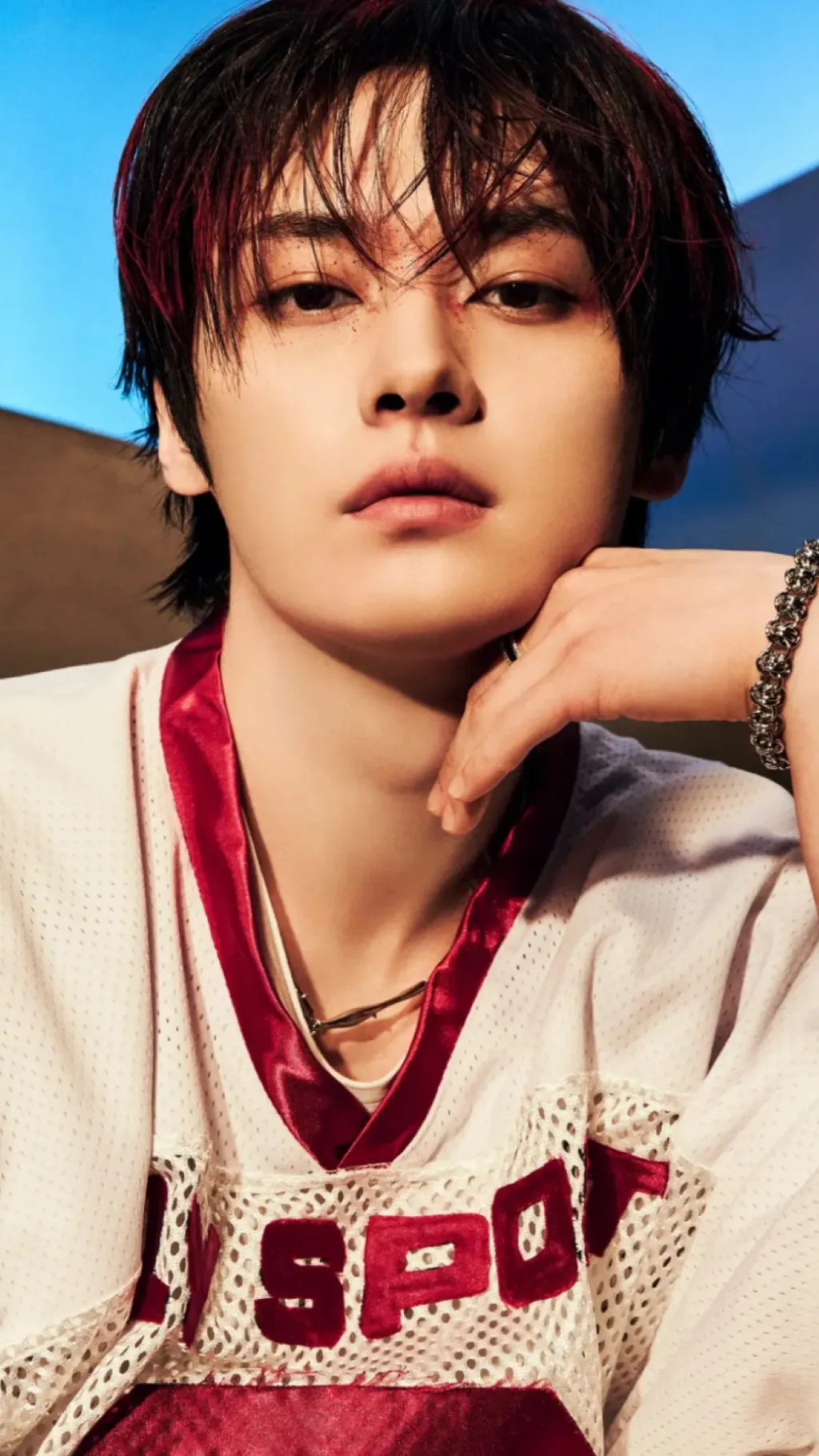 ai character: Lee know background