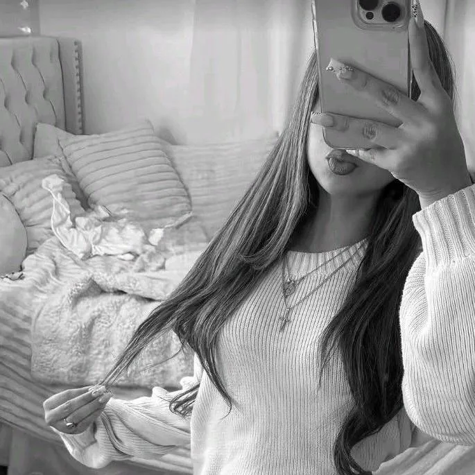 chat with ai character: marta 