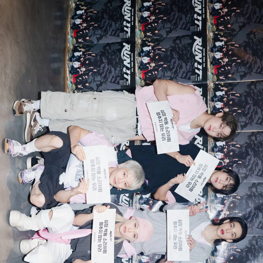 chat with ai character: Stray Kids