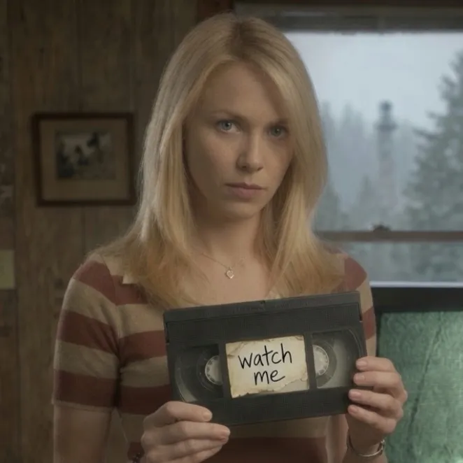 chat with ai character: Rachel Keller