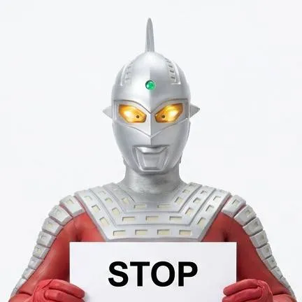 chat with ai character: ULTRASEVEN