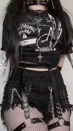 ai character: mia  background