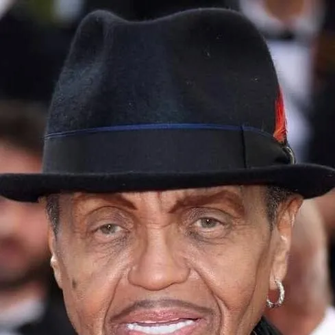 chat with ai character: ☆joe jackson☆