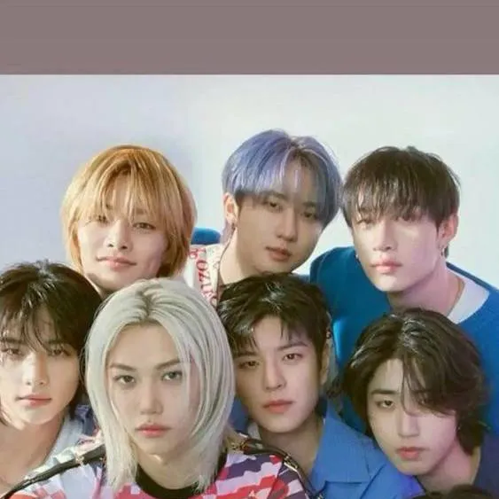 chat with ai character: skz