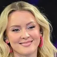 chat with ai character: zara larsson 