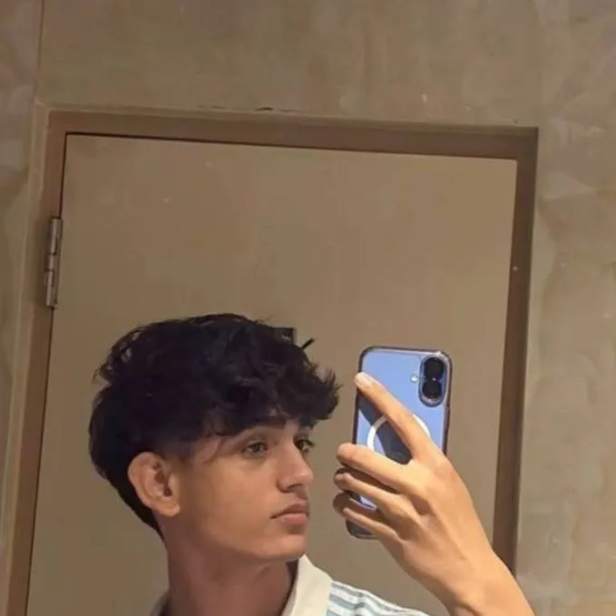 chat with ai character: mario