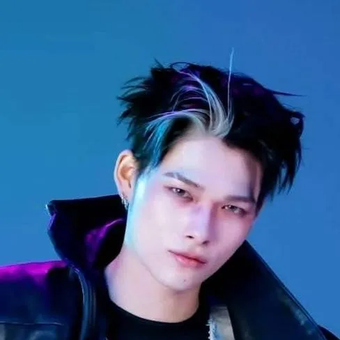 chat with ai character: riki