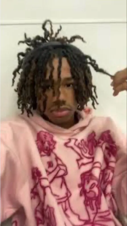 ai character: Zaiden  background