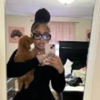 chat with ai character: Mariah 