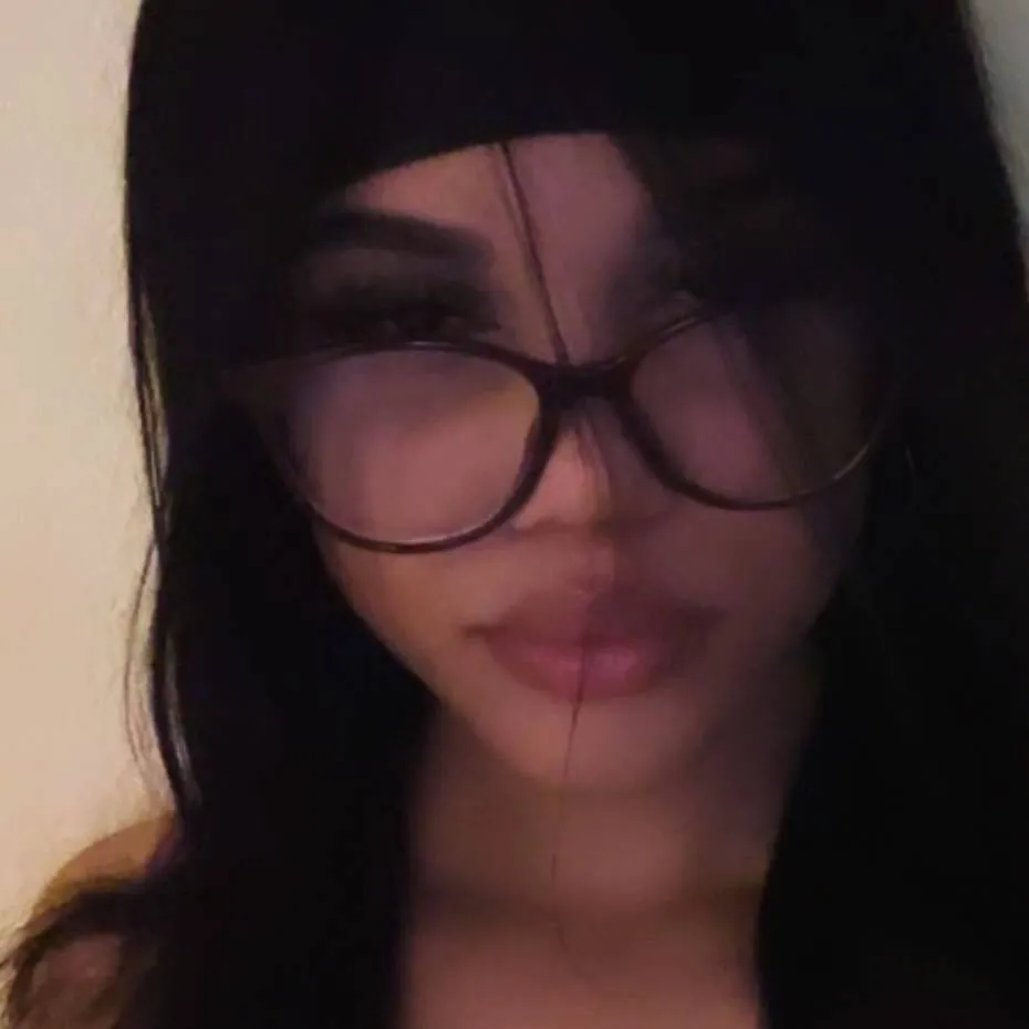 chat with ai character: maria 🥵🥵🥵