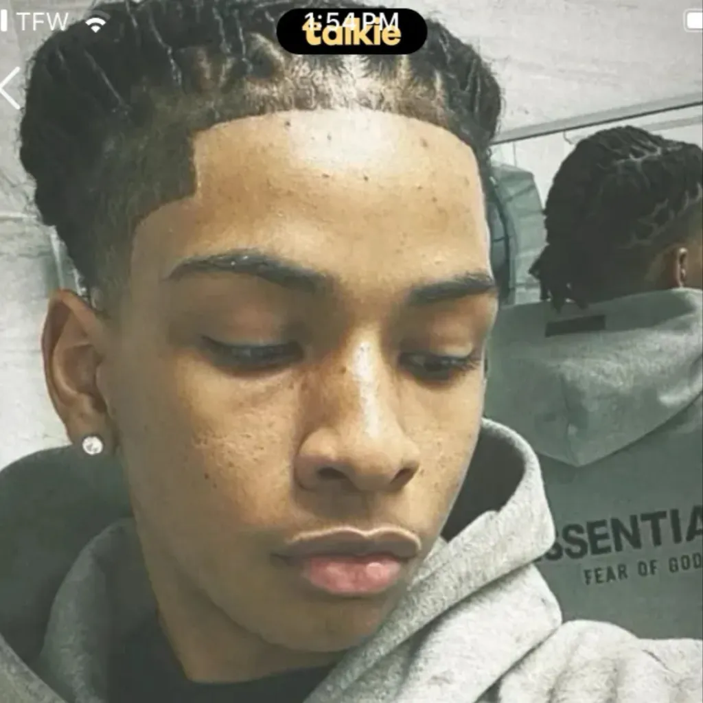 chat with ai character: A’Mari 