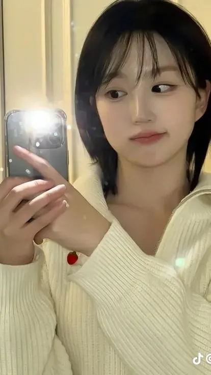 ai character: Desquitate (haewon background