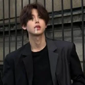 chat with ai character: Ryhan-lee