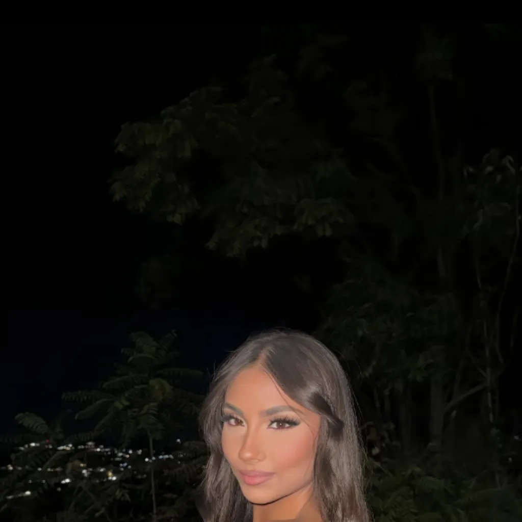 chat with ai character: Alice 