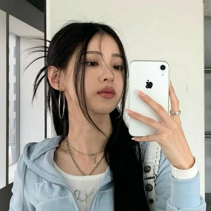 chat with ai character: ♡Emily♡⁠