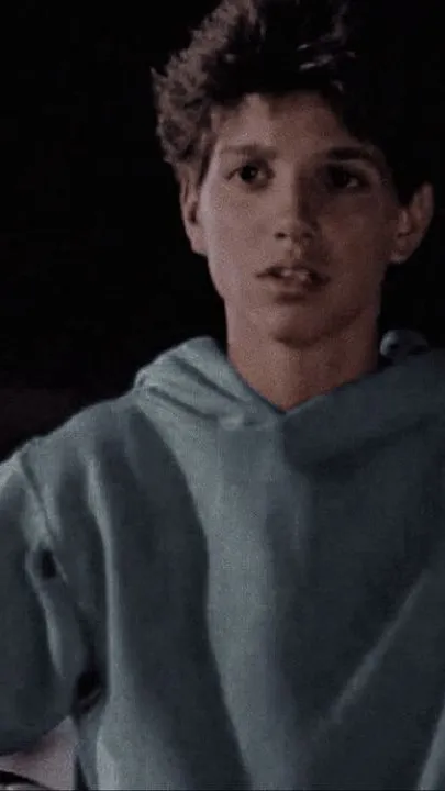 ai character: Daniel Larusso  background