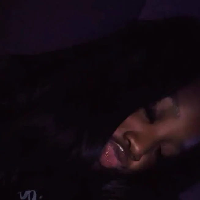 chat with ai character: zary'ah 