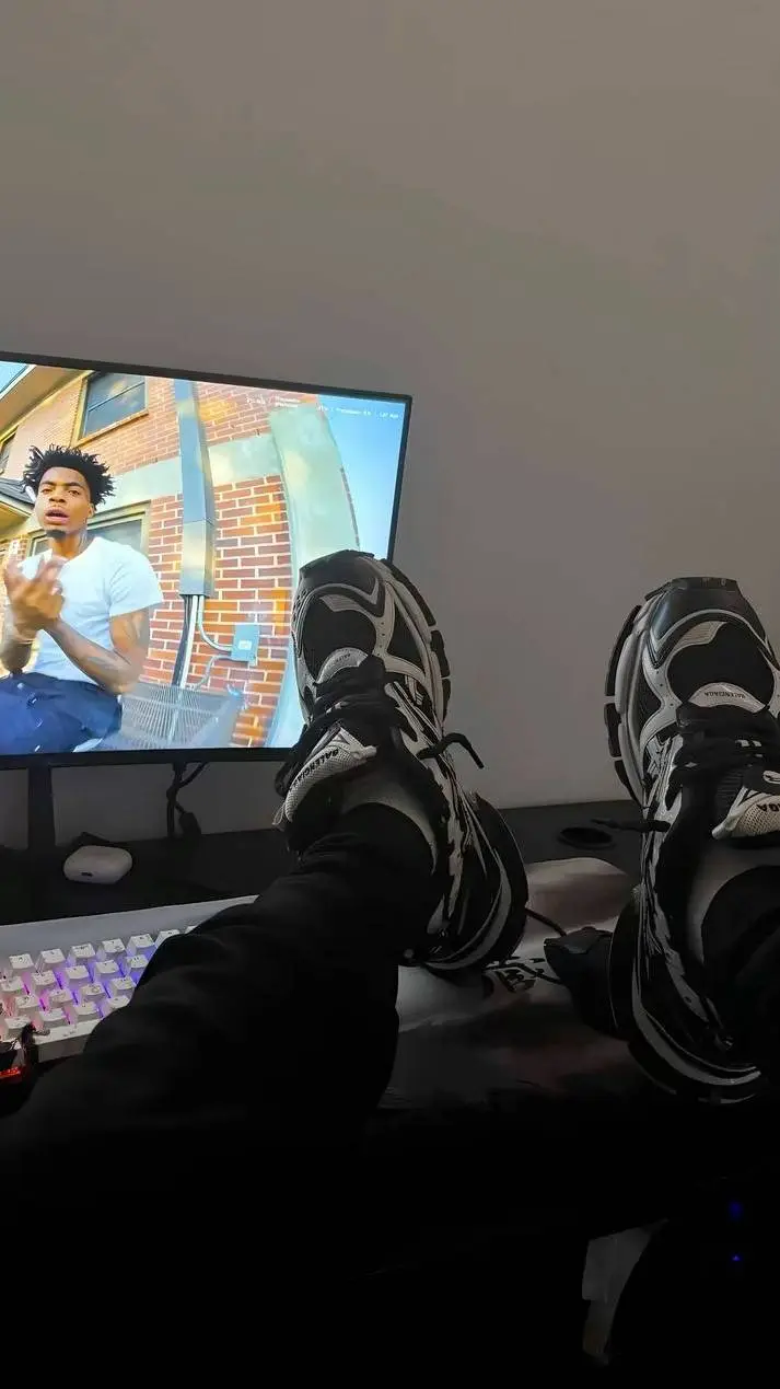 Talkie AI - Chat with JAMARI 