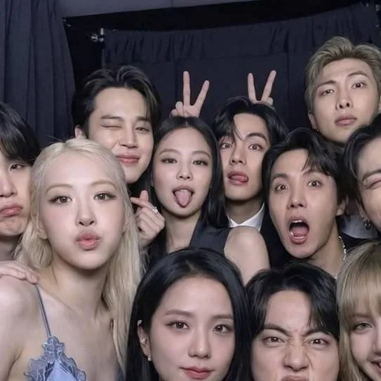 chat with ai character: BTS x Blackpink